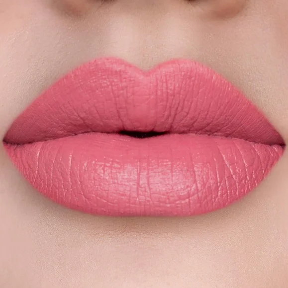 Dolce & Gabbana Dolcissimo Matte Liquid Lip Colour - ROSEBUD (VIVID ROSE PINK) - Picture 4 of 14